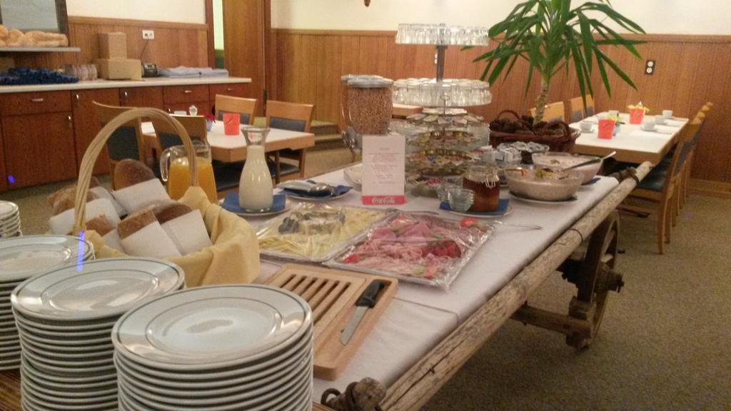 Hotel Danis レンツァーハイデ エクステリア 写真